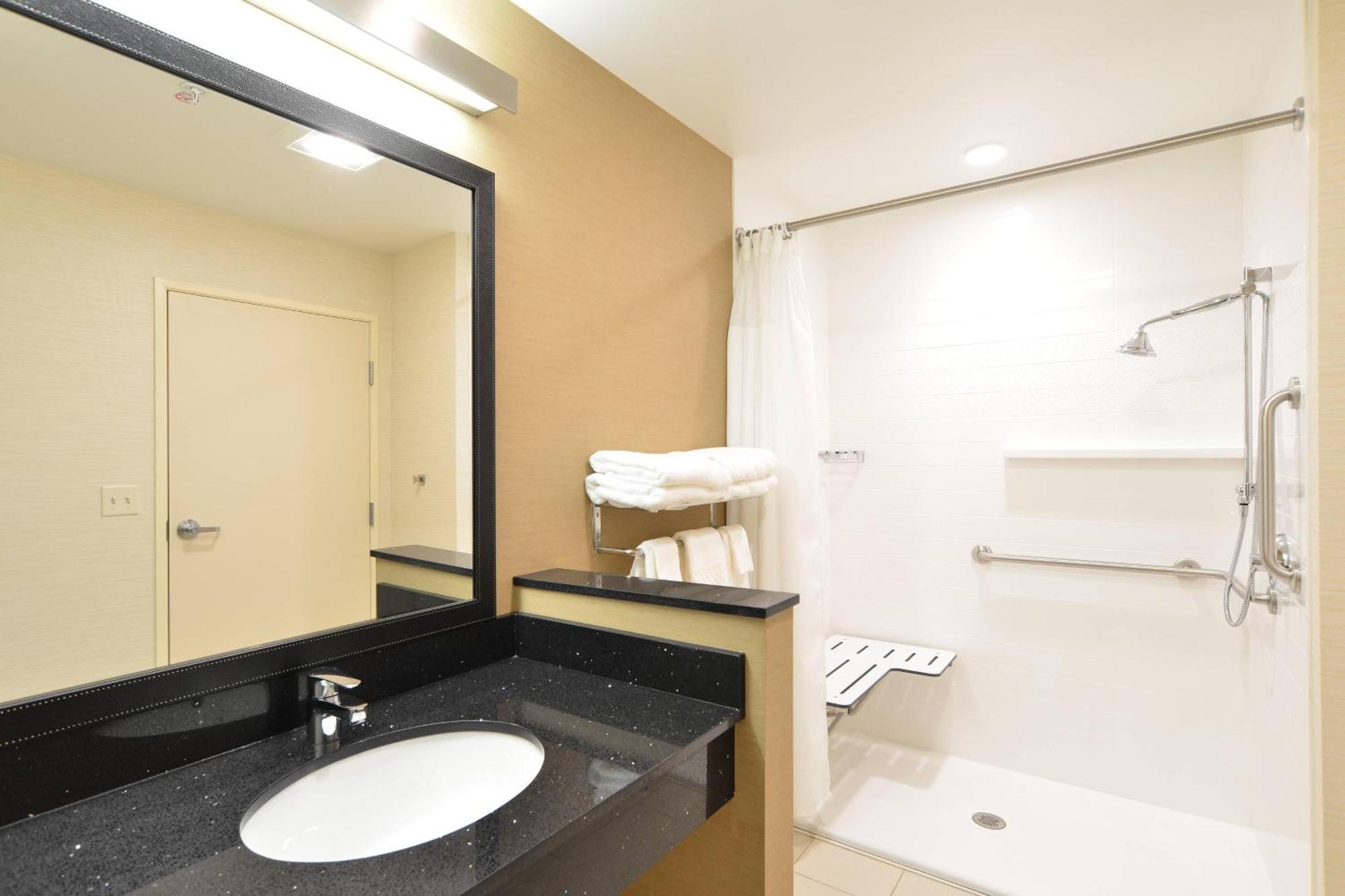 Fairfield Inn & Suites By Marriott Eau Claire/Chippewa Falls Dış mekan fotoğraf
